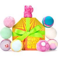 Groovy Kind Of Lush Gift groovy kind of lush gift with bath bombs on the outside of the gift
