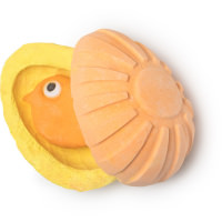 Chick - Bomba da bagno a forma di pulcino in edizione limitata di Pasqua | Con olio essenziale di geranio e di menta piperita, scoppiettanti e un cuore di FUN multiuso. Chick - Bomba da bagno a forma di pulcino in edizione limitata di Pasqua | Con olio essenziale di geranio e di menta piperita, scoppiettanti e un cuore di FUN multiuso.