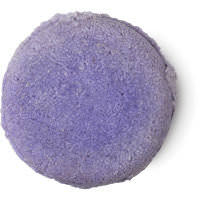 Champô Sólido Jumping Juniper Jumping Juniper é um dos champôs sólidos da Lush Roxo Redondo para uma limpeza profunda
