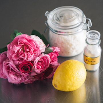 トルコの農園で出会った味 ローズジャム のレシピ Lush Cook Club ラッシュ公式サイト Lush Fresh Handmade Cosmetics