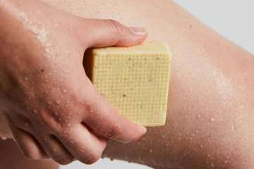 乾燥に打ち勝つ潤肌ボディケア ラッシュ公式サイト Lush Fresh Handmade Cosmetics 乾燥に打ち勝つ潤肌ボディケア ラッシュ公式サイト Lush Fresh Handmade Cosmetics