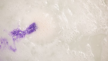 ハッピーのおまじない Bath Shower ラッシュ公式サイト Lush Fresh Handmade Cosmetics ハッピーのおまじない Bath Shower ラッシュ公式サイト Lush Fresh Handmade Cosmetics