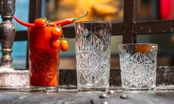 Longdrinkgläser in verschiedenen Grössen von ONIS