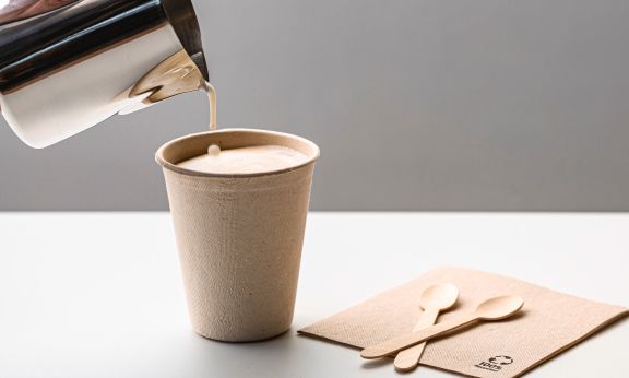 Einwegbecher aus Zuckerrohr