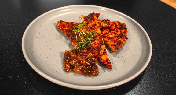 Vegane Steaks mit würziger Marinade