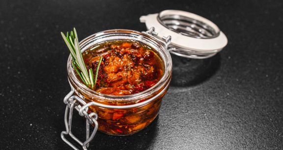 Aprikosen-Tomaten-Chutney