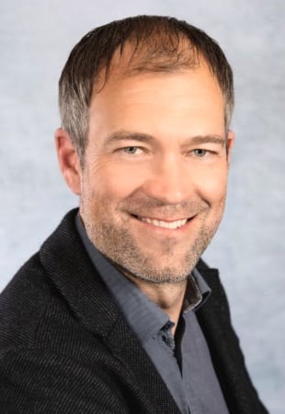 Foto des Produktentwicklers des Sofa Norsk Peter Schafnitzel