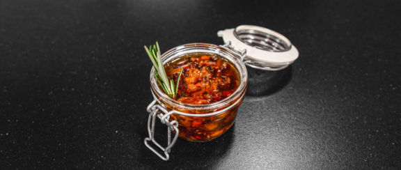 Aprikosen-Tomaten Chutney im Bügelverschlussglas