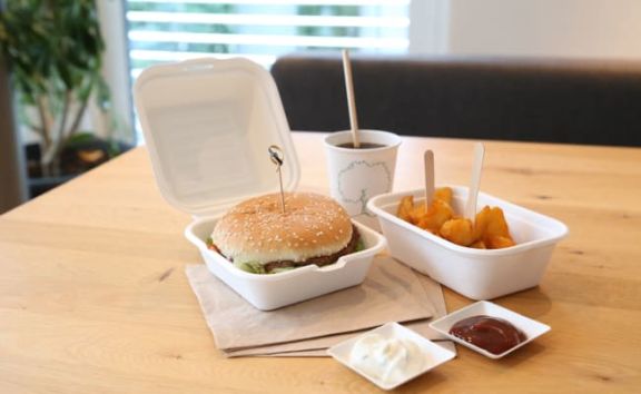 Gamme durable Naturestar : contenants alimentaires en pulpe de canne à sucre pour professionnels de la restauration