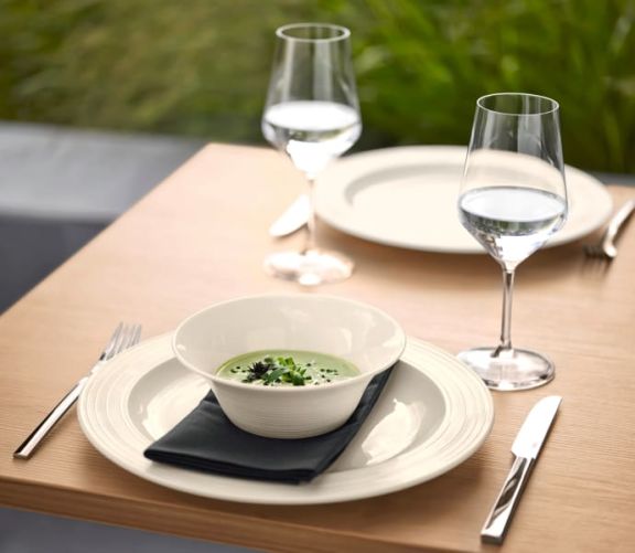 Geschirr aus Bone China von VEGA