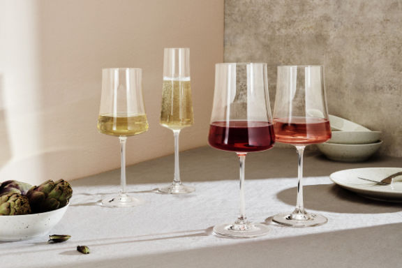 Serie de copas e cálices de vinho Victoria