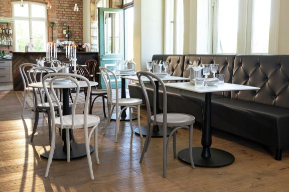 Restaurang i vintage-stil