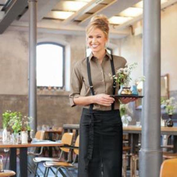 Bediening met damesblouse Filipa met 3/4 mouw