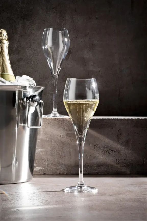 Bicchieri e calici da prosecco