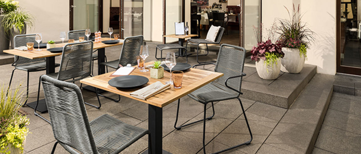 Mesa de Comedor de Interior y Exterior marrón de Acero para terraza