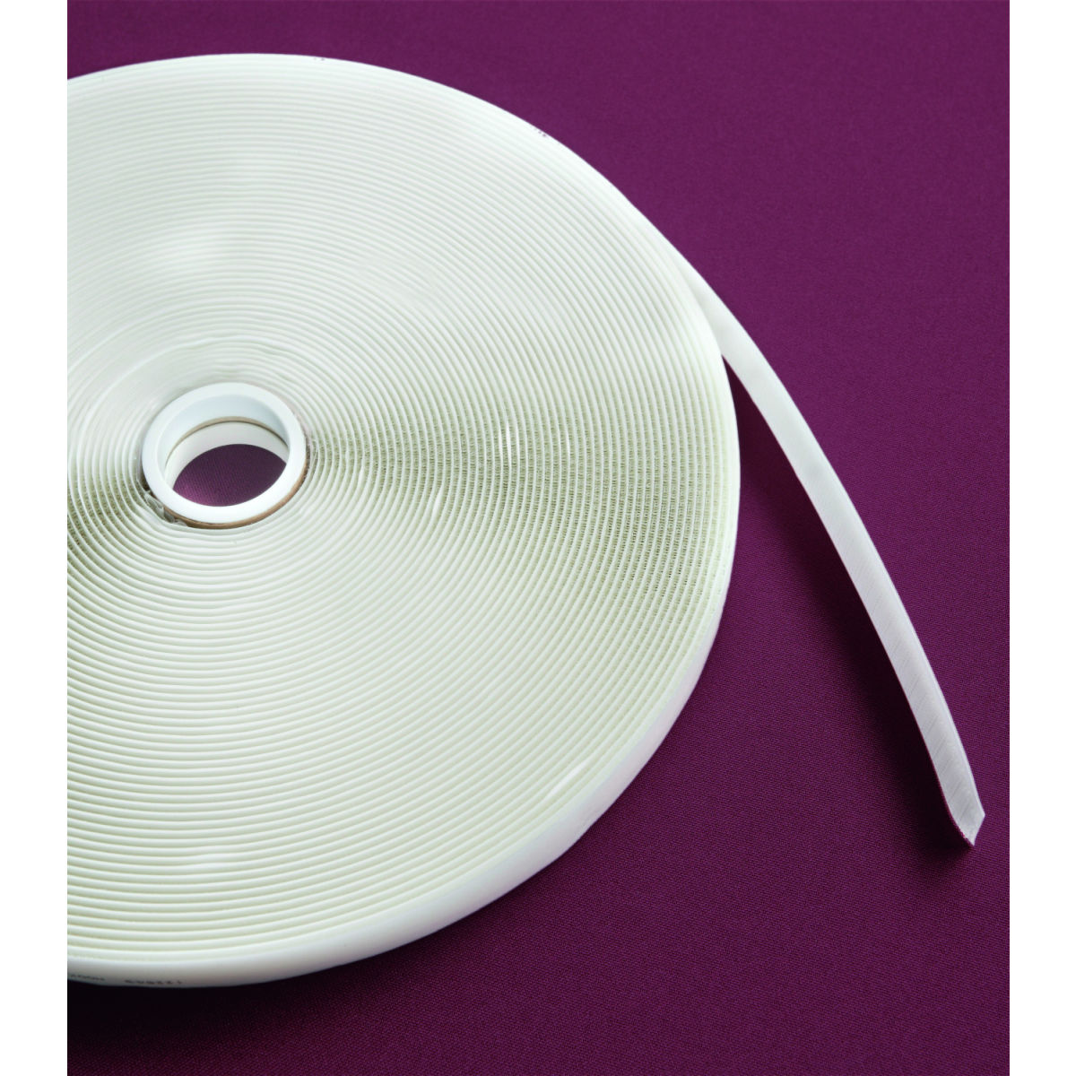 Velcro adesivo per gonne buffet da cucire ERWIN M.; 1.8 cm (L); bianco