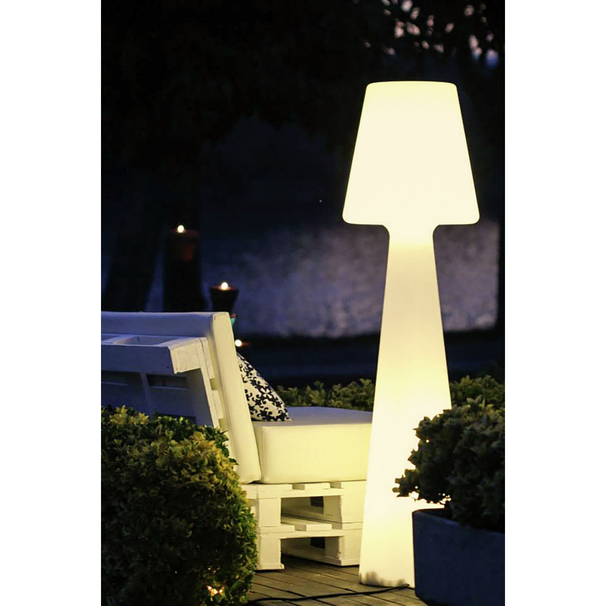 Lámpara de pie Lola 165, blanco cálido Newgarden; 165x45 cm (AtxØ); blanco