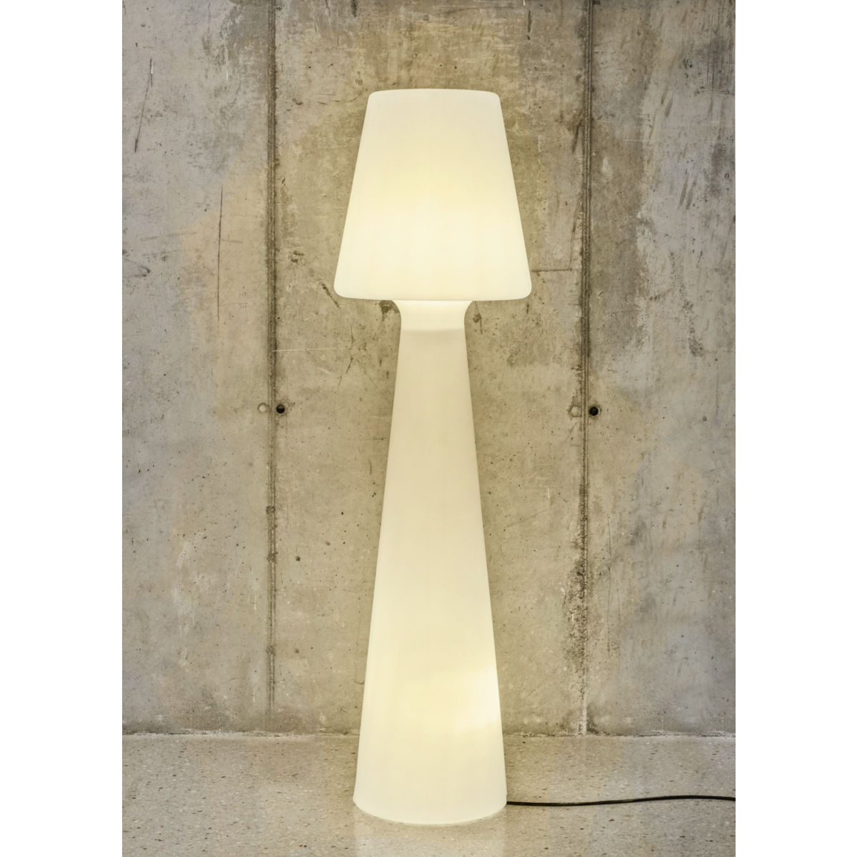 Lampada da terra Lola  200 bianco caldo Newgarden; 200x54 cm (HxØ); bianco