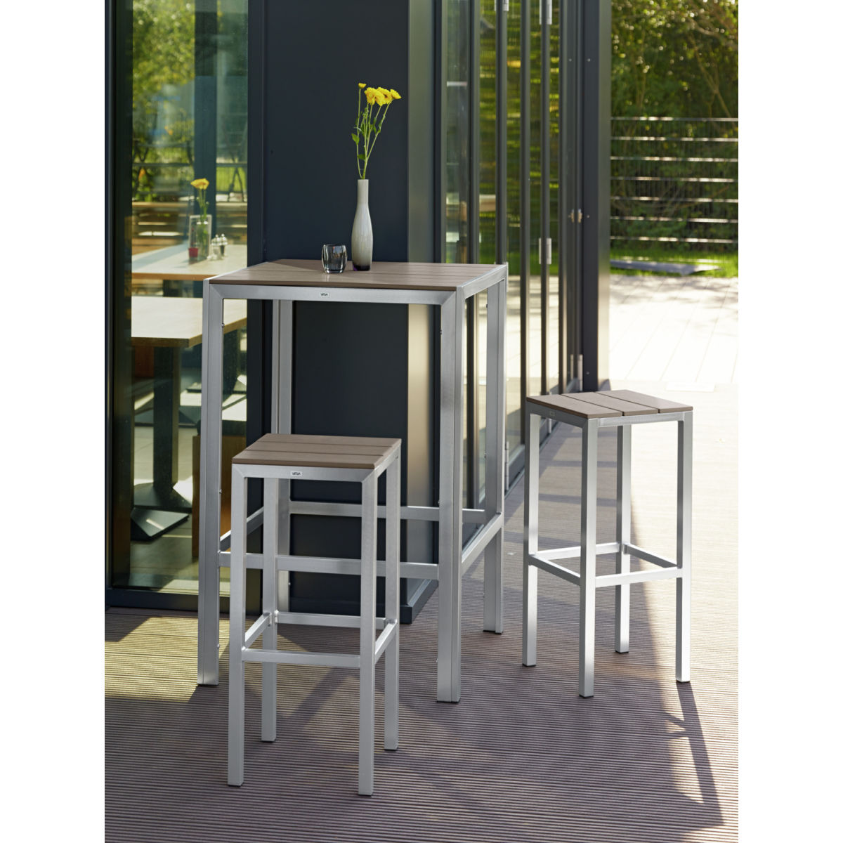 Set tavolo alto Artless VEGA; 72x72x110 cm (LxLxH); struttura argento