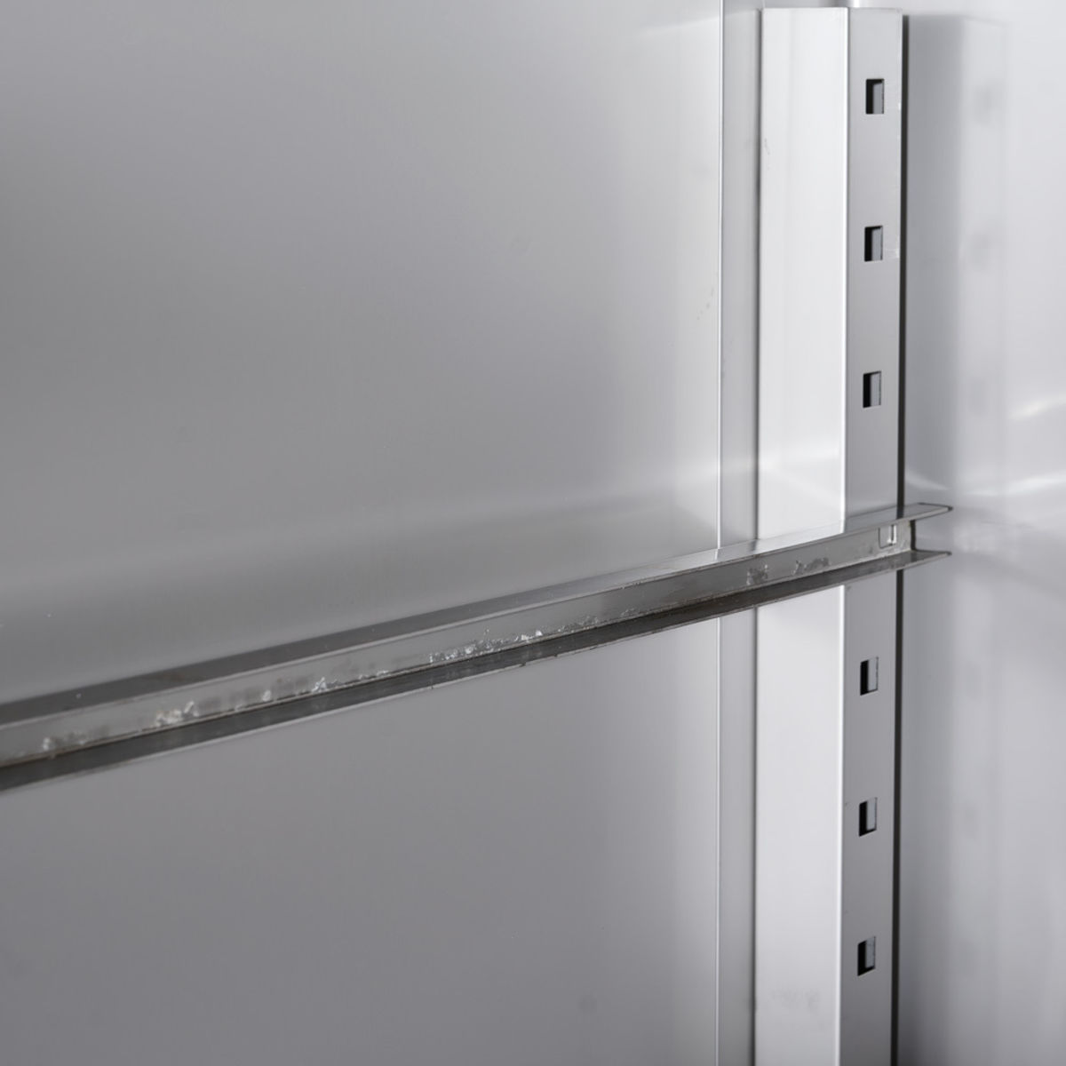 Stalgast Führungsschienen-Set für Kühl- und Gefrierschränke der Serie Starline, GN 2/1 65 cm (B); silber