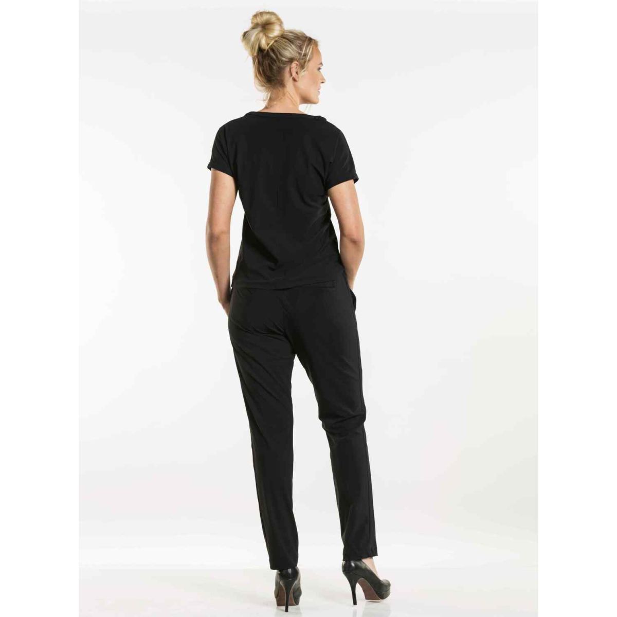 Chaud Devant Top Saffron Black Kleidergröße M; schwarz