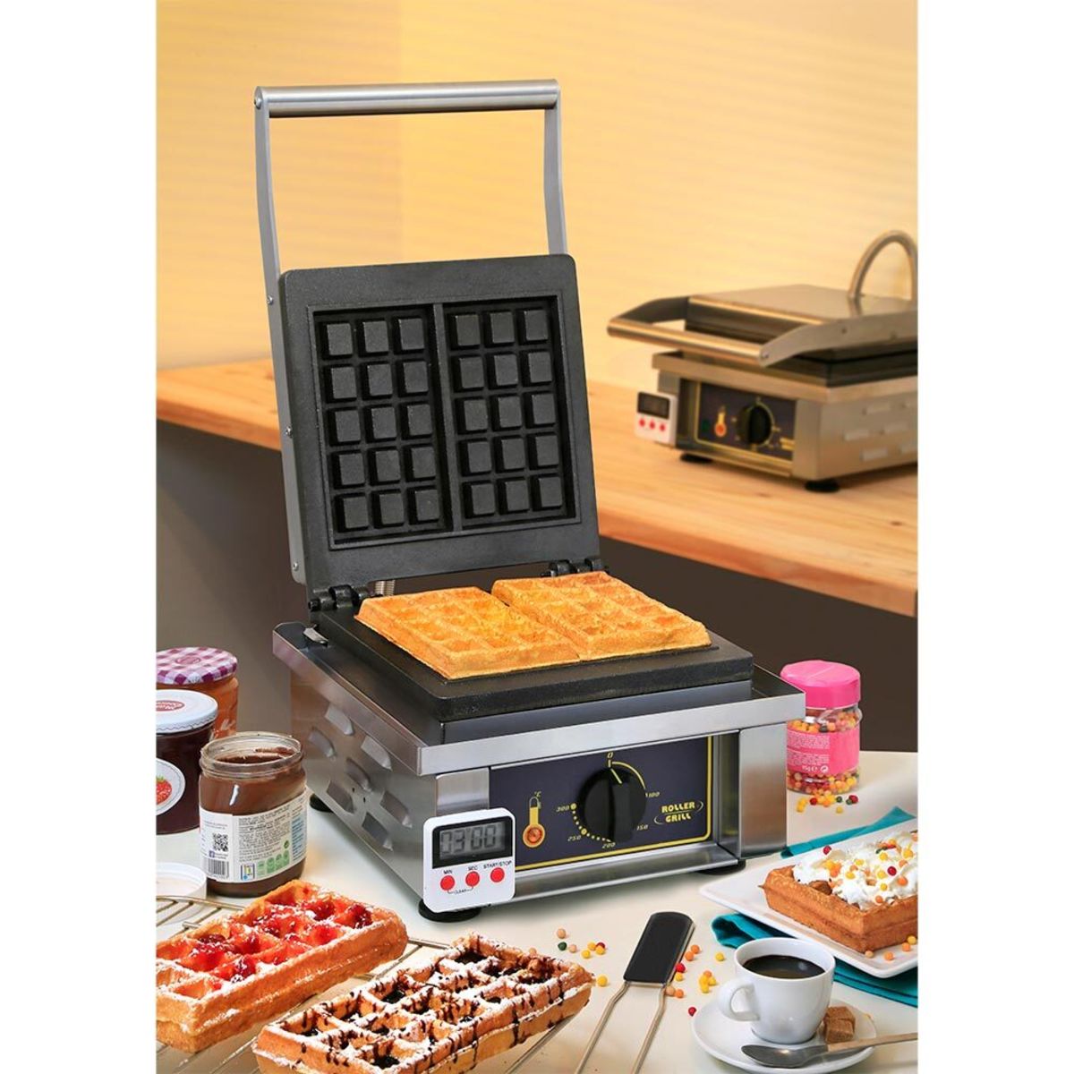 Roller Grill Waffeleisen, Brüsseler Waffel 30.5x44x23 cm (BxTxH); silber/schwarz