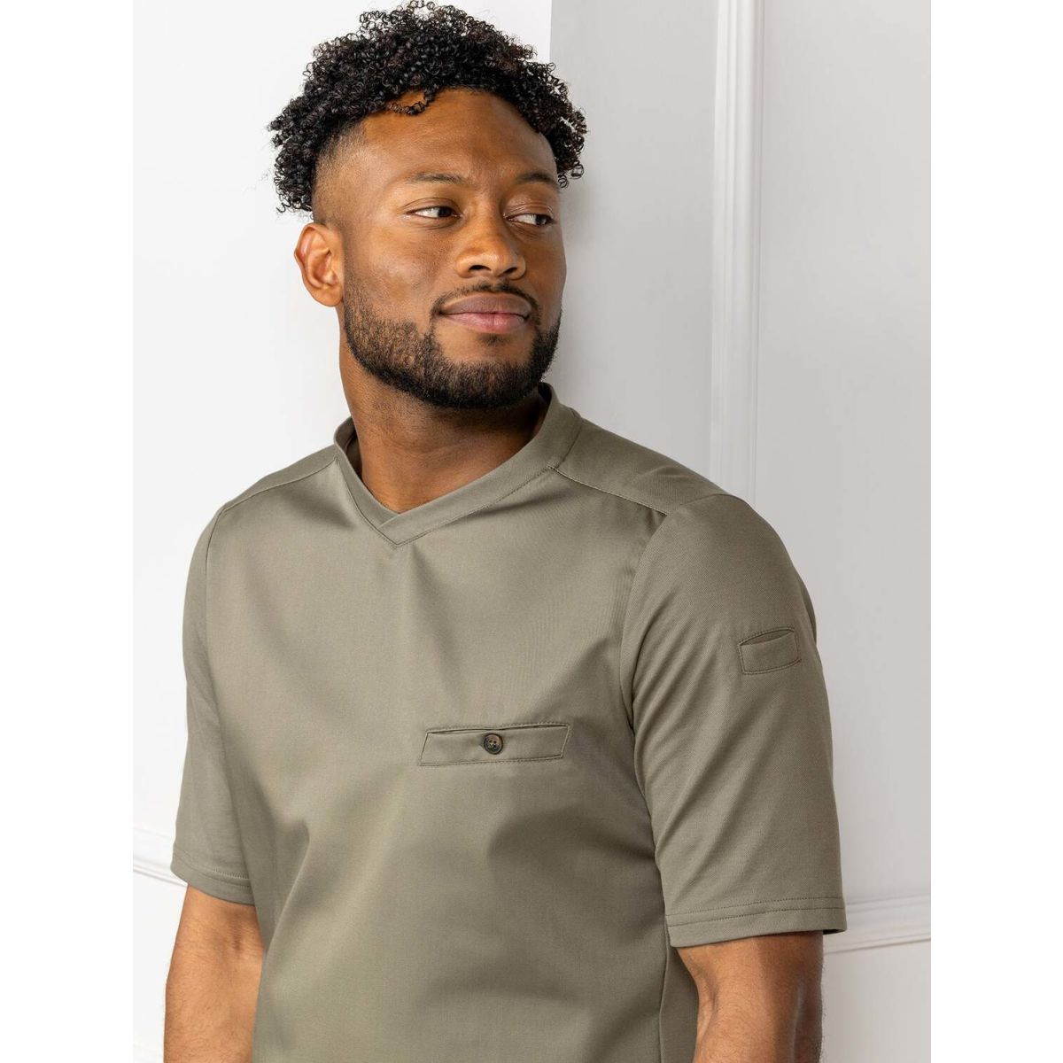Le Nouveau Chef T-Shirt Ferre Kleidergröße M; grün