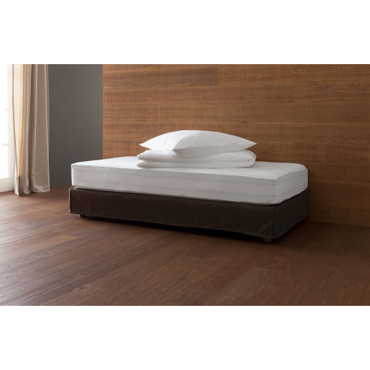 Upholstered bed skirting Jim