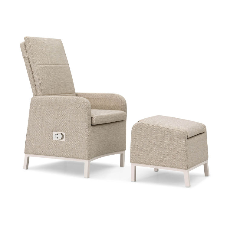 Poltrona relax Riga con poggiapiedi