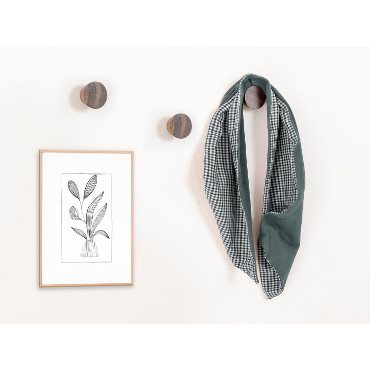 Kleiderhaken aus Akazienholz