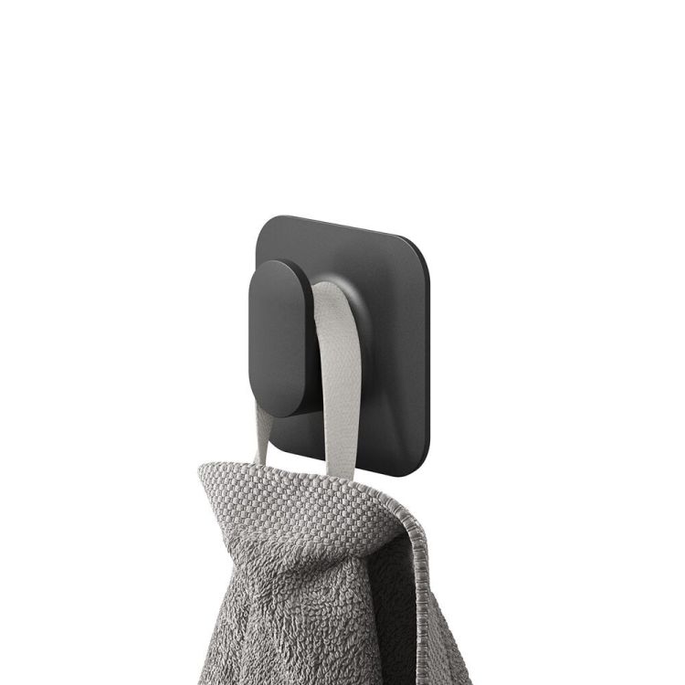Carv Handtuchhaken medium mit selbstklebender Wandhalterung Schwarz