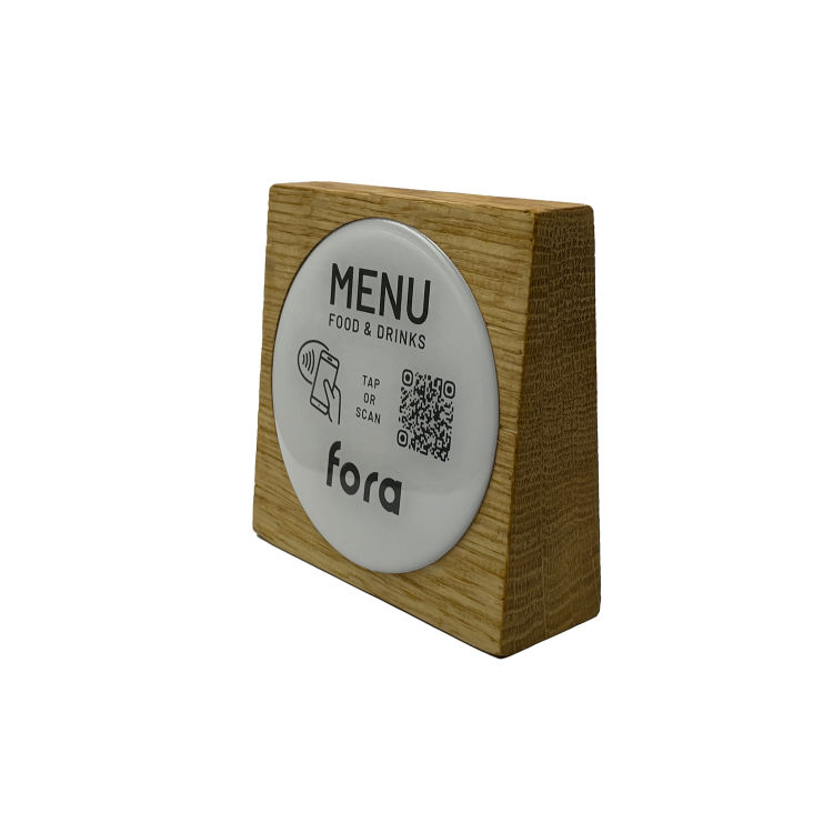 Tischaufsteller stehend mit QR-Code Aufkleber glänzend und NFC-Chip