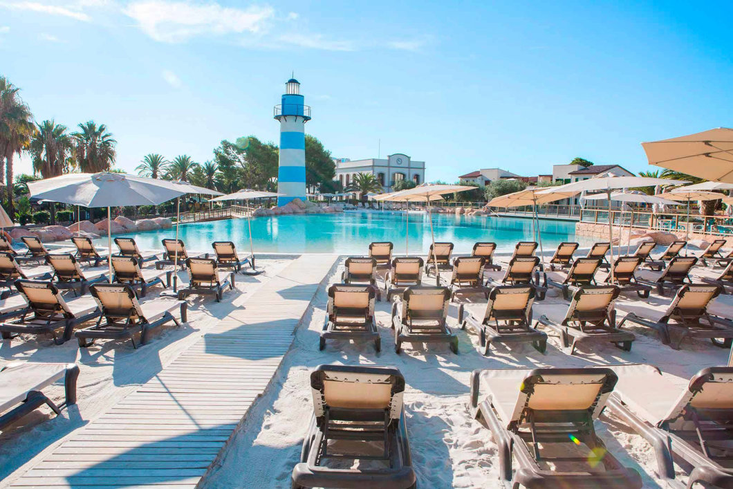 Transfer From Barcelona Airport To Cambrils Park Resort www.campingsluxe.fr