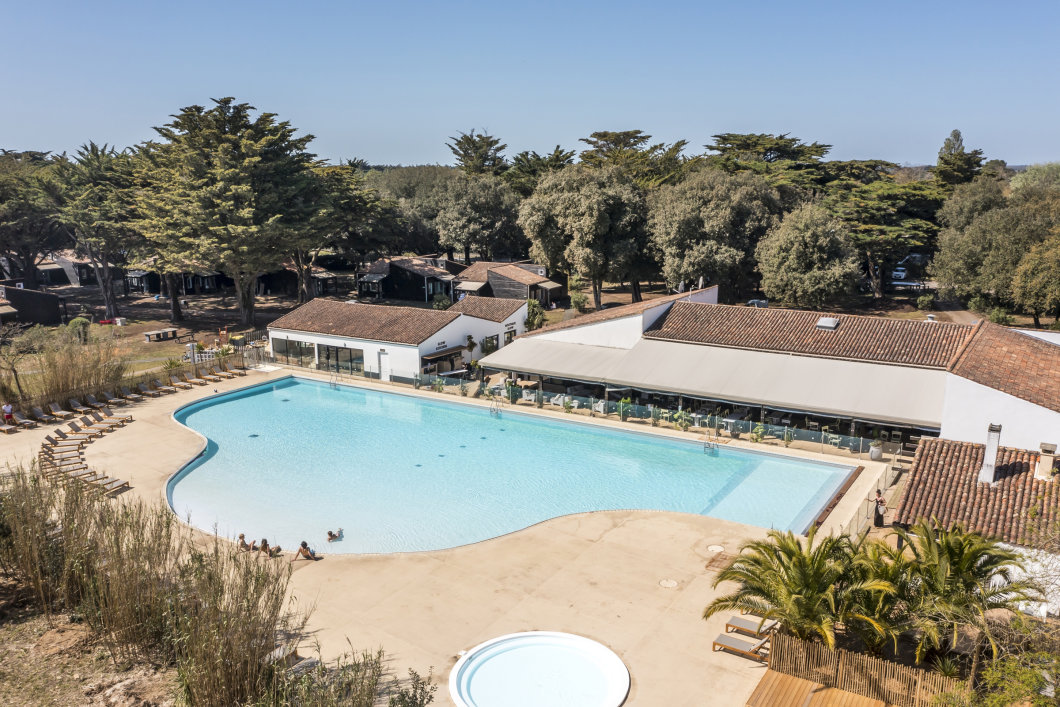 Slow Village Ile de Ré Camping de luxe CharenteMaritime SaintMartindeRé
