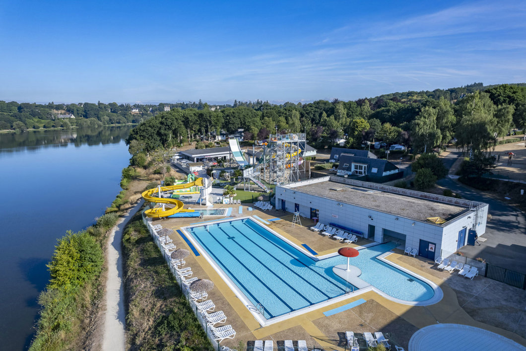Au Bocage du Lac Romanée Luxury Campsite Côtesd'Armor Jugonles