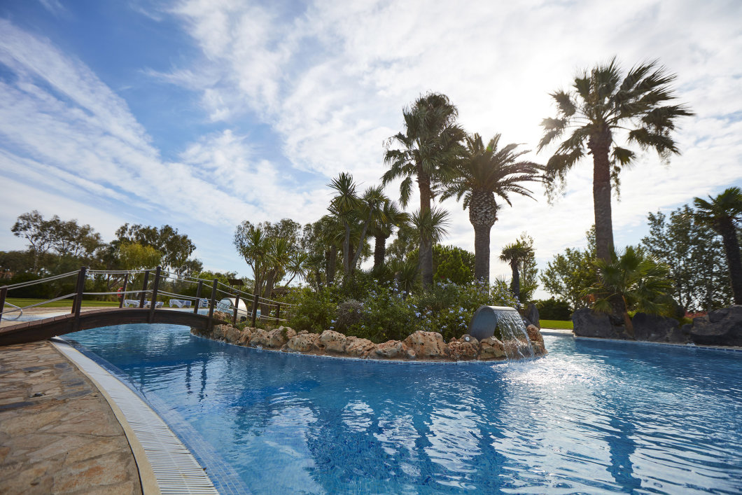 Campsites Spain | 4 and 5 stars with water park | Campings.Luxury
