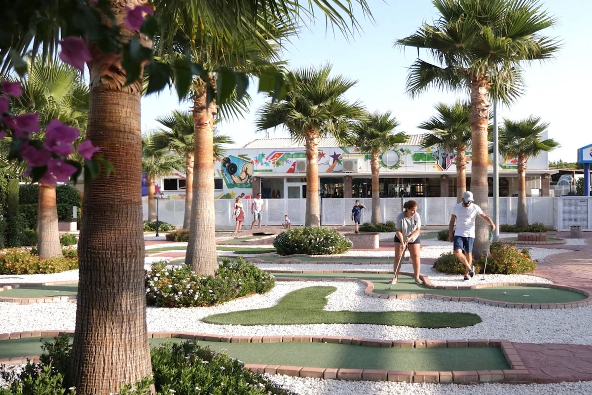 BravoPlaya Camping de lujo Castellón Venta de San AntonioEstación