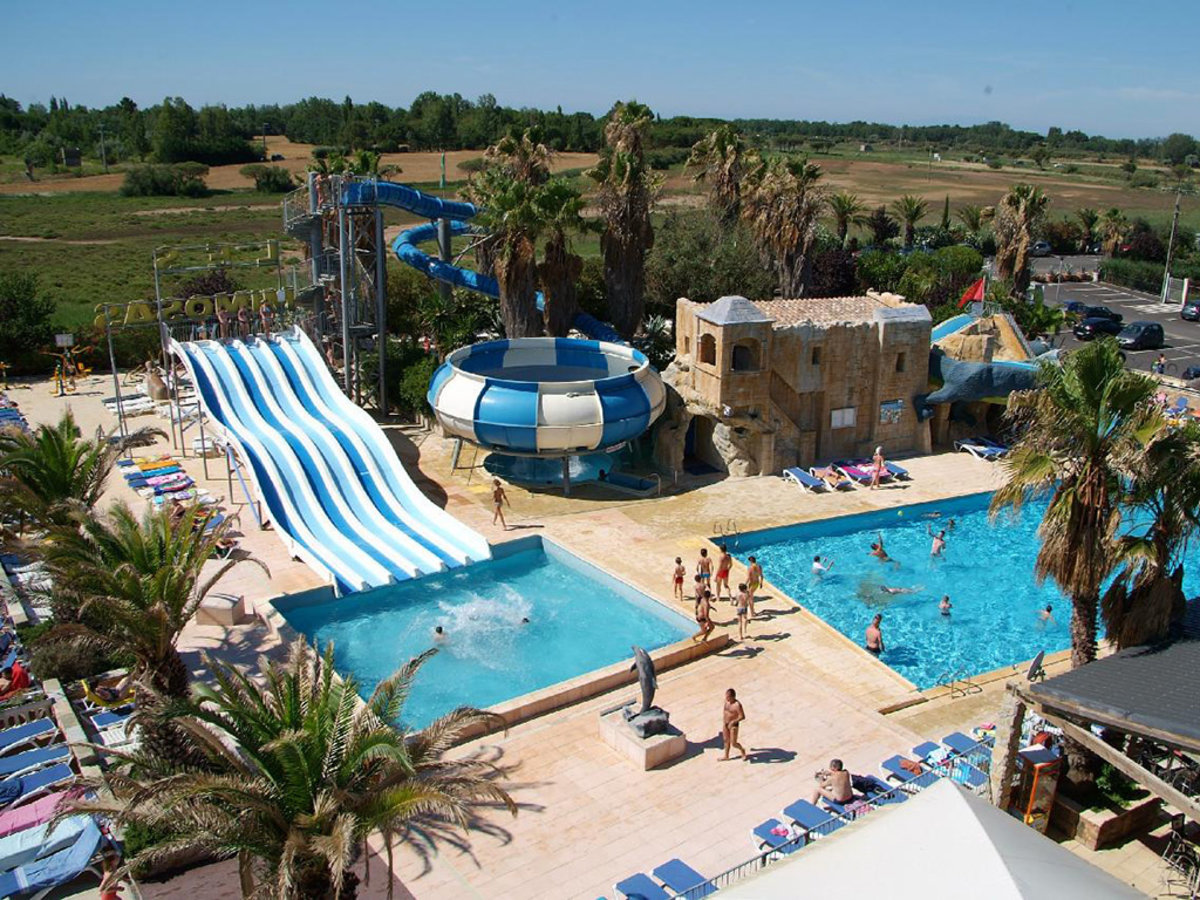 Dossier temático Los toboganes más espectaculares de los parques acuáticos de camping