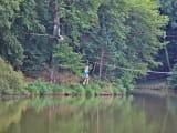 Der Abenteuerpark des Campingplatzes Parc de Fierbois