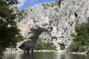 camping la plage fleurie vallon pont darc