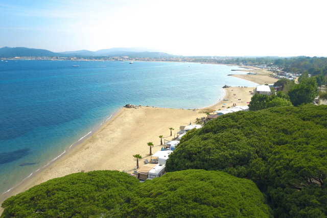 Enjoy breakfast on the beach...