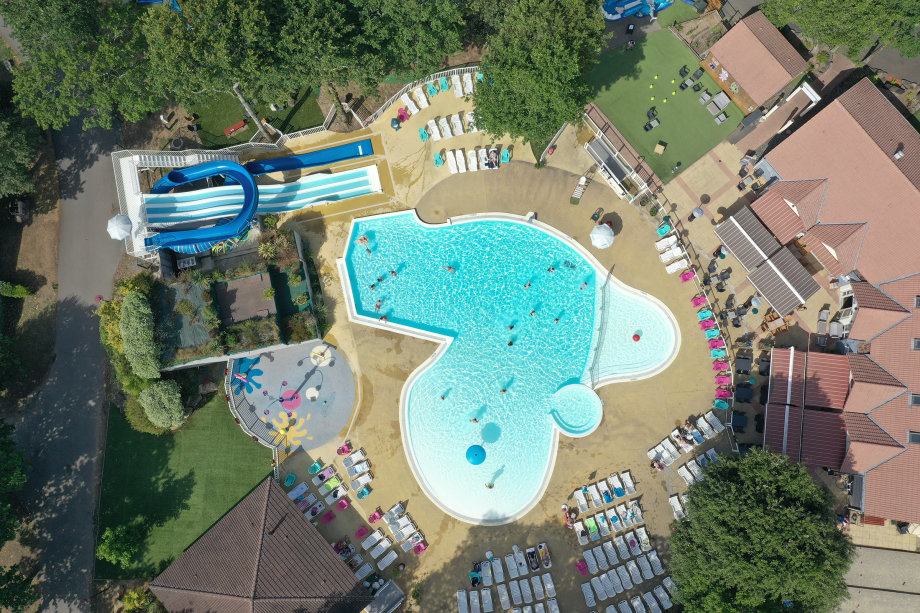 Campsites Nantes | 4 and 5 stars with water park | Campings.Luxury