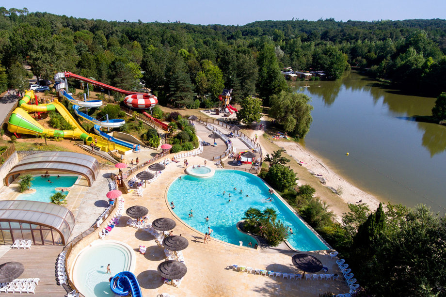 Campsites Dordogne 4 and 5 stars with water park Campings.Luxury