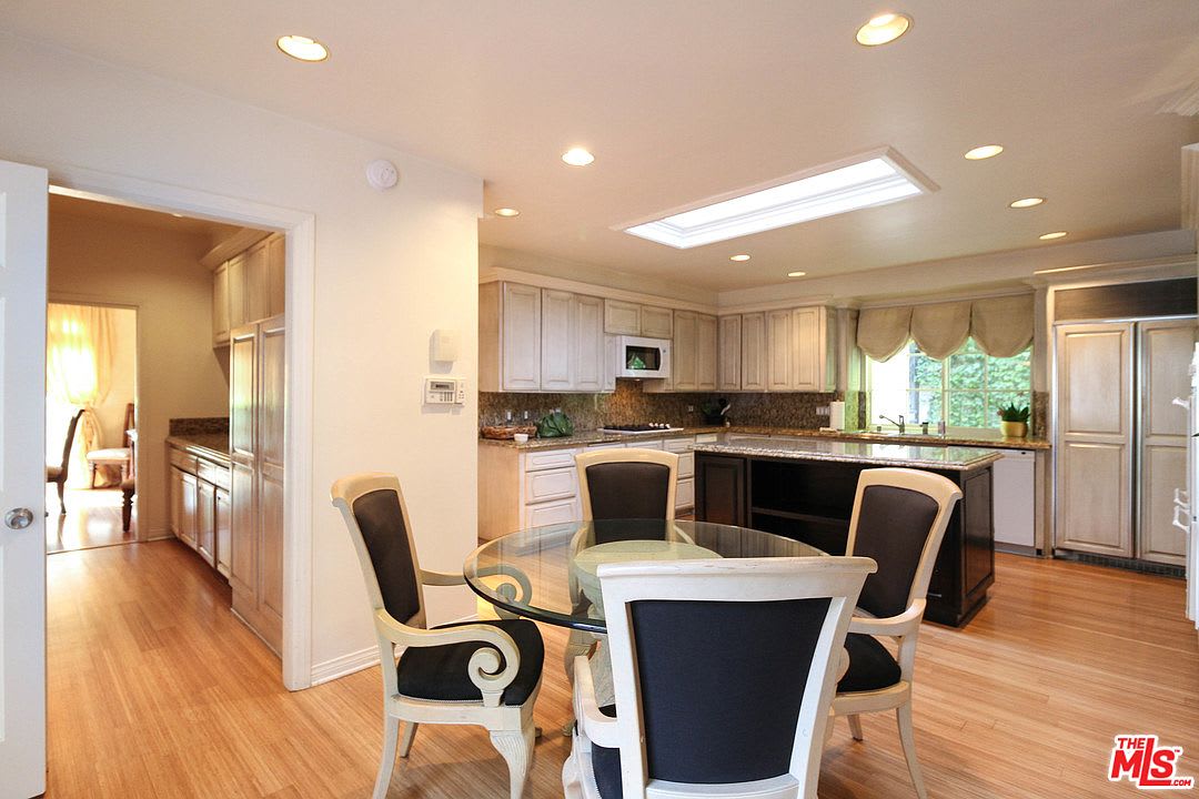 The Coldwater Canyon Estate LA Luxuries Los Angeles Luxury Vacation