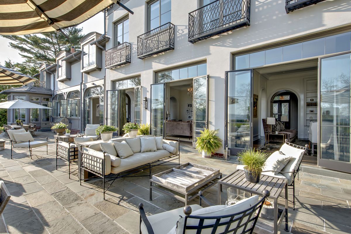 6 Blue Water Lane Compo Beach Westport, CT Compass Connecticut