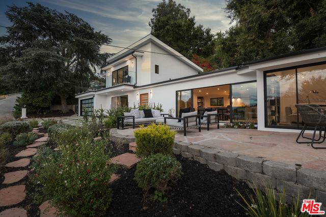 3285 Coy Dr, Sherman Oaks, CA