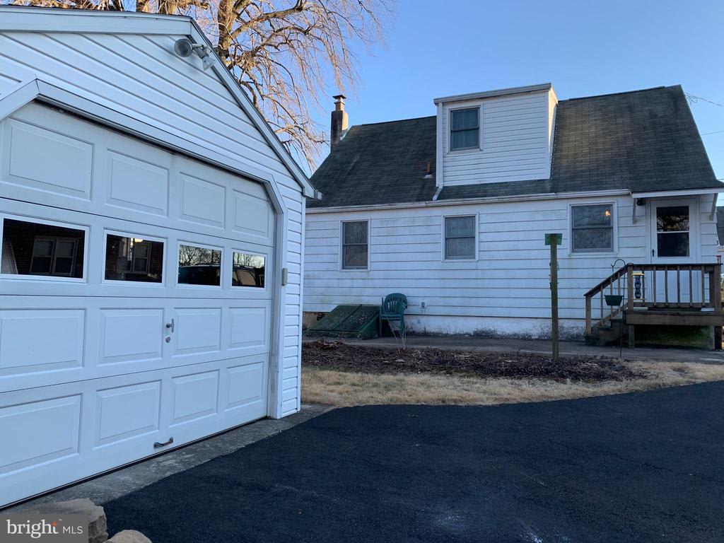 141 Byberry Road Hatboro, PA 19040 The Gedney Group