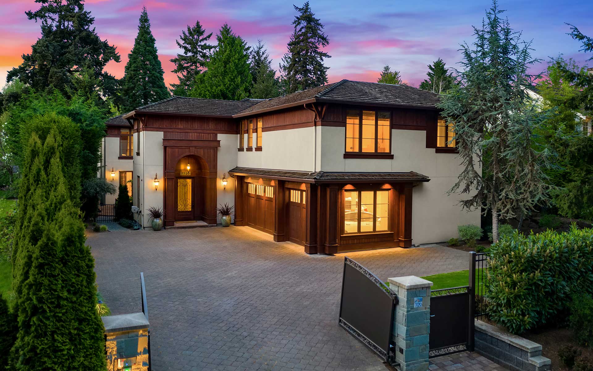 Gated Luxury in Medina