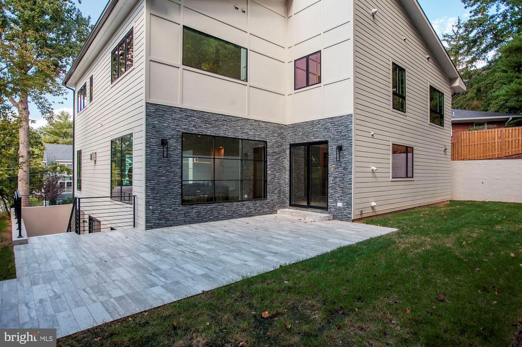 6307 E Halbert Rd Jose Semorile Washington Real Estate Agent