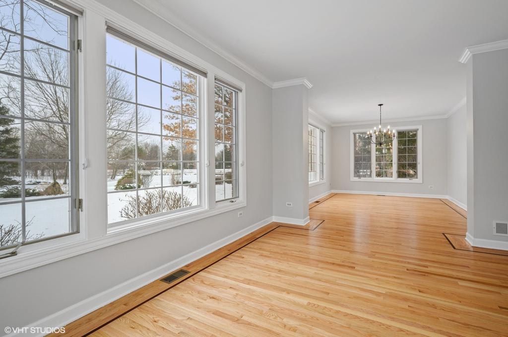 3612 Glenlake Jerfita Team Luxury Real Estate Agents in Chicago